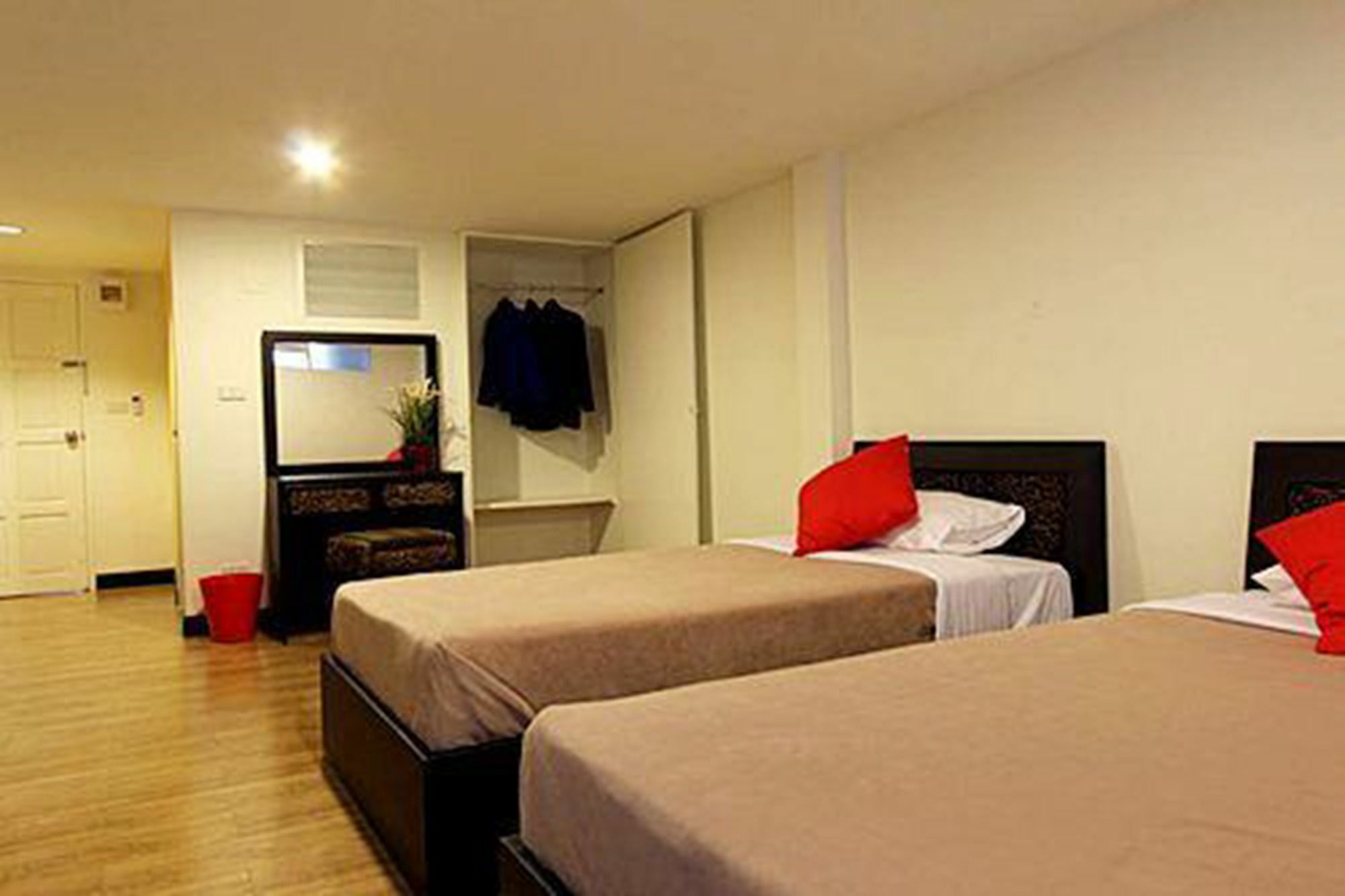 Leesort @ Onnuch Hotel Bangkok Luaran gambar
